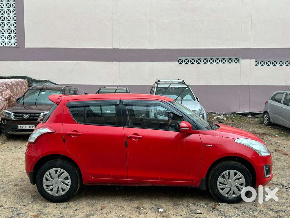 Maruti Suzuki Swift Vxi + Manual, 2017, Petrol