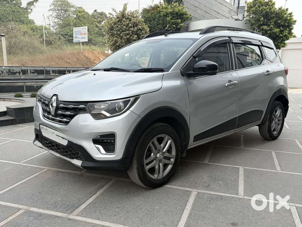 Renault Triber Rxz, 2022, Petrol