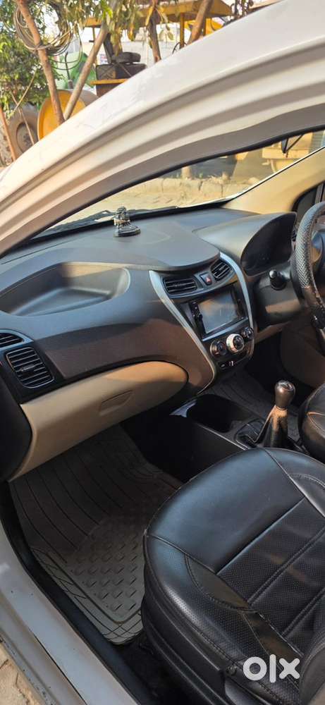 Hyundai Eon 2017 Year