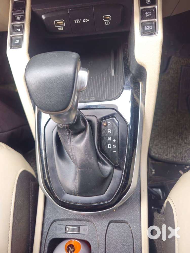 Kia Carens Luxury 2022