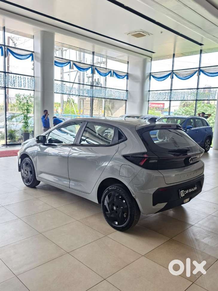 Tata Altroz Creative S, 2026, Petrol