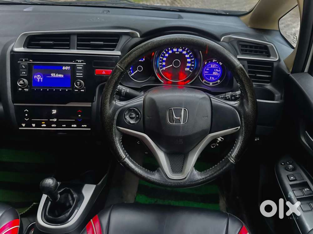 Honda Jazz 1.2 Vx I-vtec At, 2016, Petrol