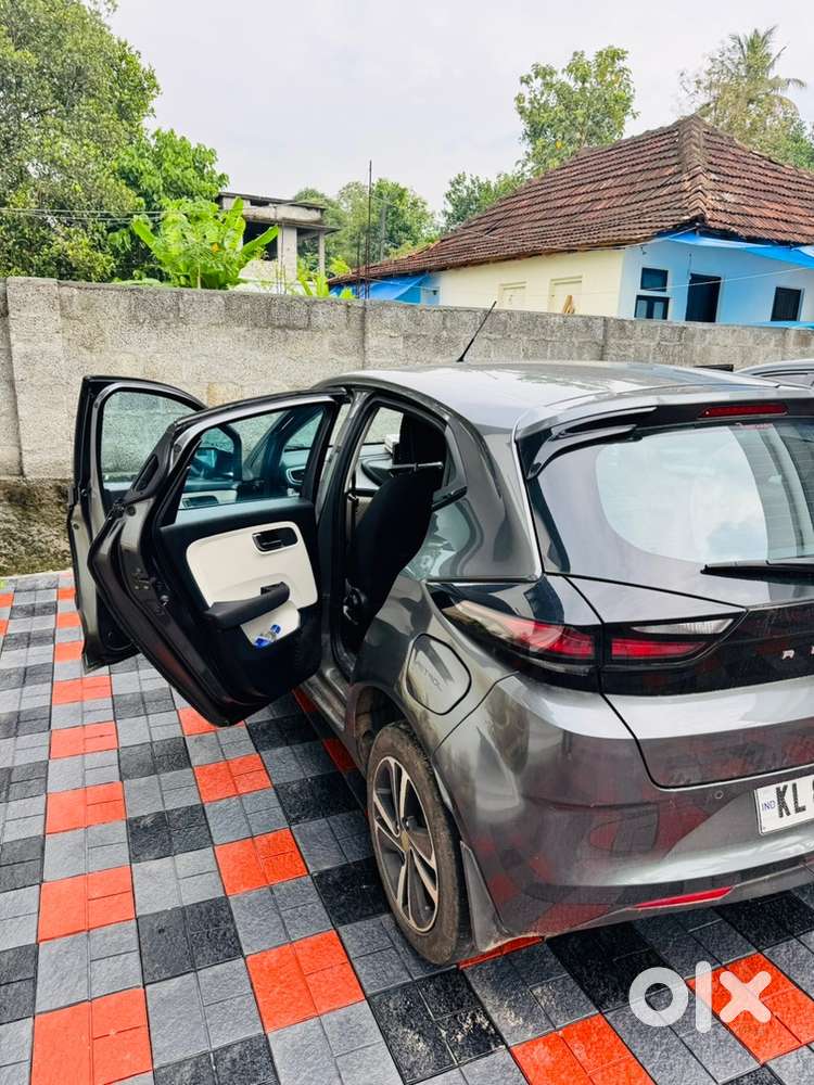 Tata Altroz Automatic Dcapetrol 2022