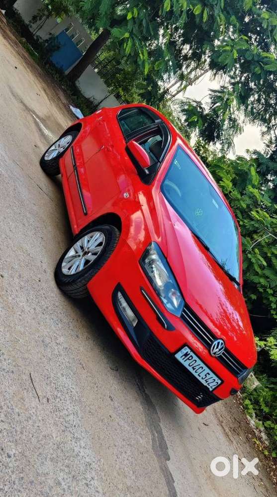 Volkswagen Polo Petrol Highline 1.6l, 2013, Petrol