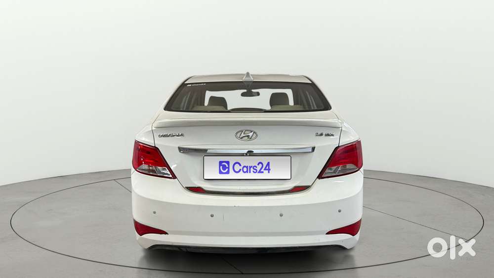 Hyundai Verna 1.6 Vtvt Sx, 2016, Petrol