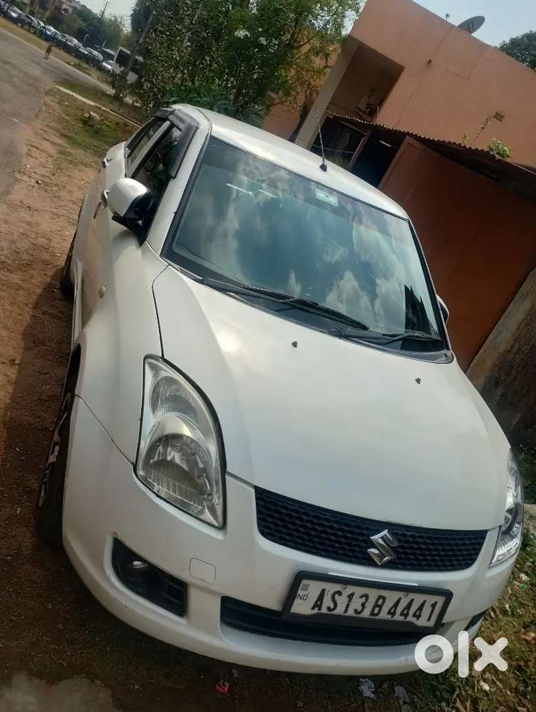 Maruti Suzuki Swift D'tour 2010