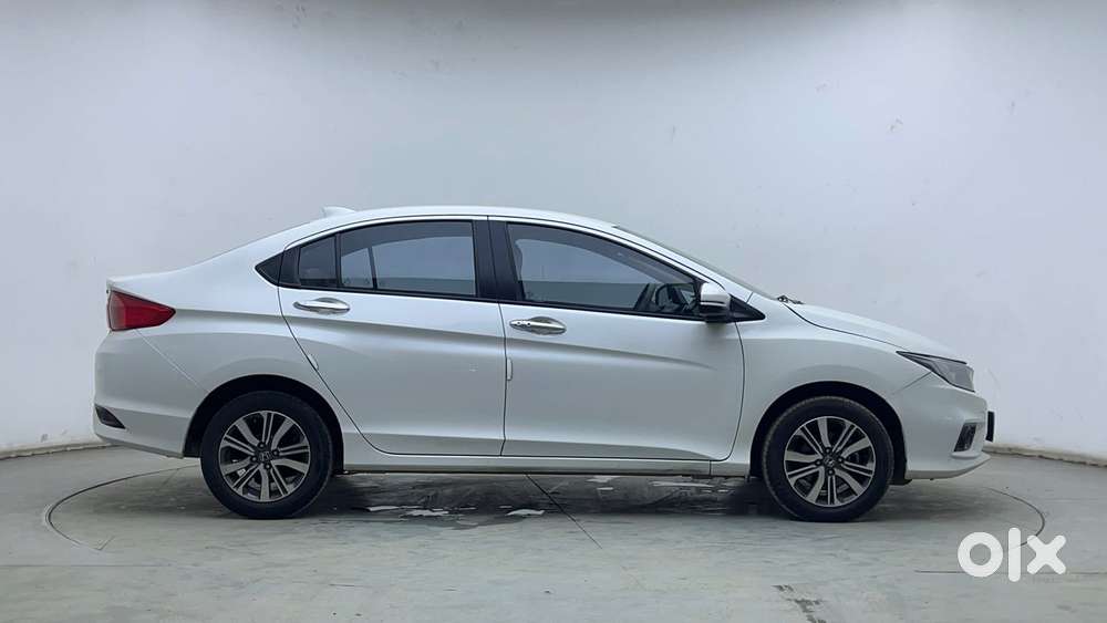 Honda City 1.5 V 4th Gen I-vtec Mt, 2023, Petrol