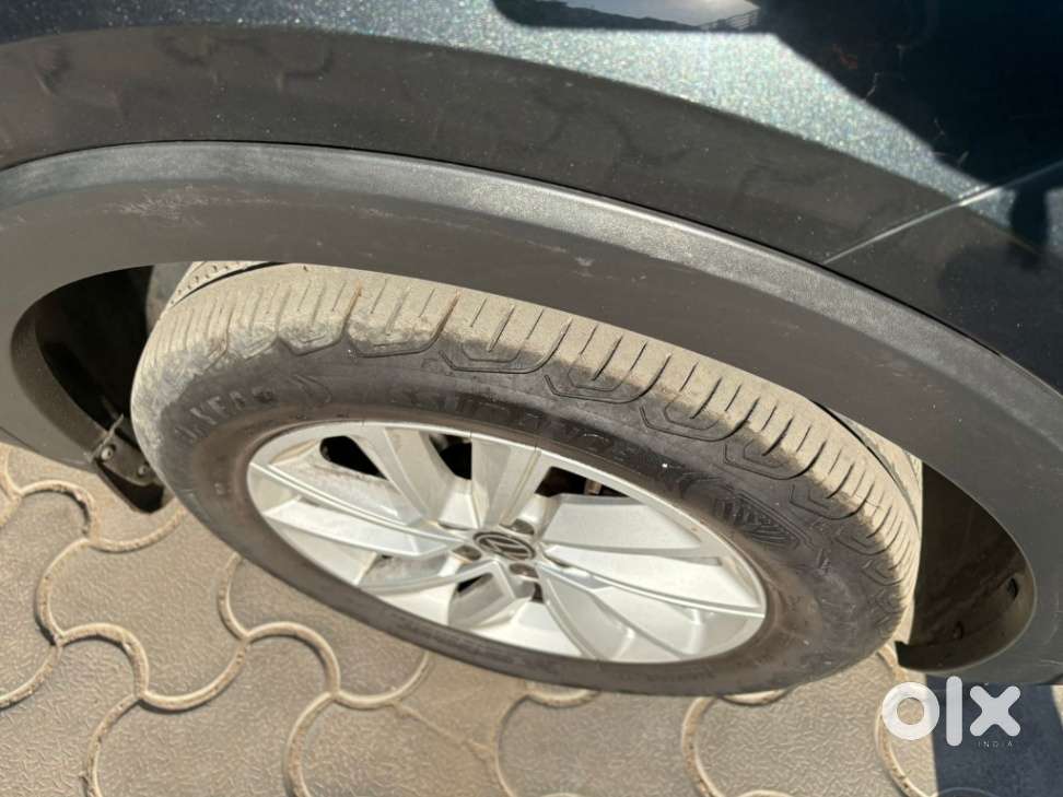 Volkswagen Taigun 1.0 Tsi Highline At, 2022, Petrol