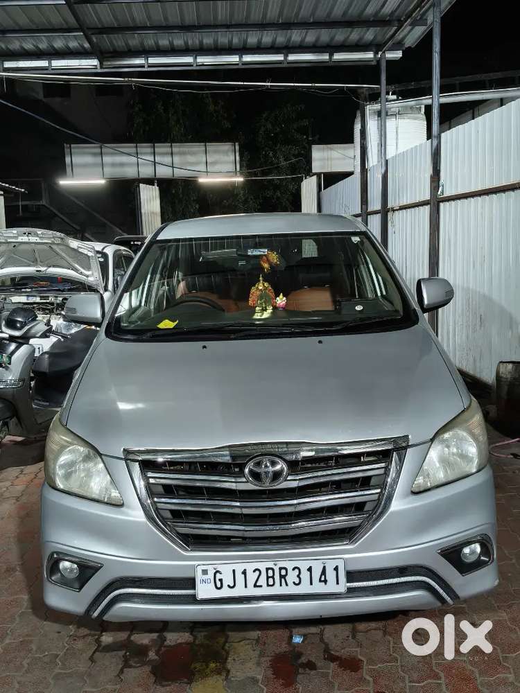 Toyota Innova 2014 Diesel 108000 Km Driven