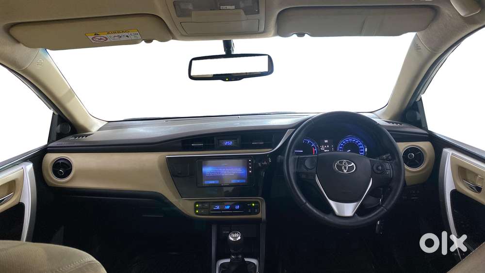 Toyota Corolla Altis 1.8 Gl, 2018, Petrol