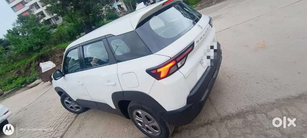 Maruti Brezza 1.5 Lxi 2024