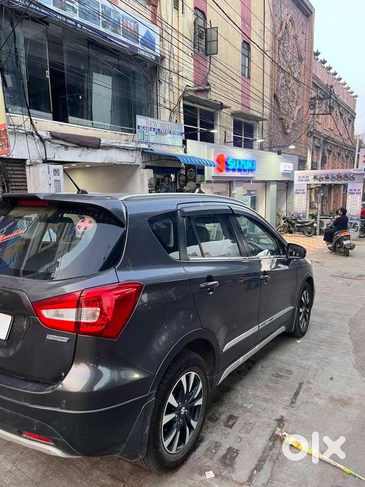 Maruti Suzuki S-cross 2020 Petrol Well Maintained