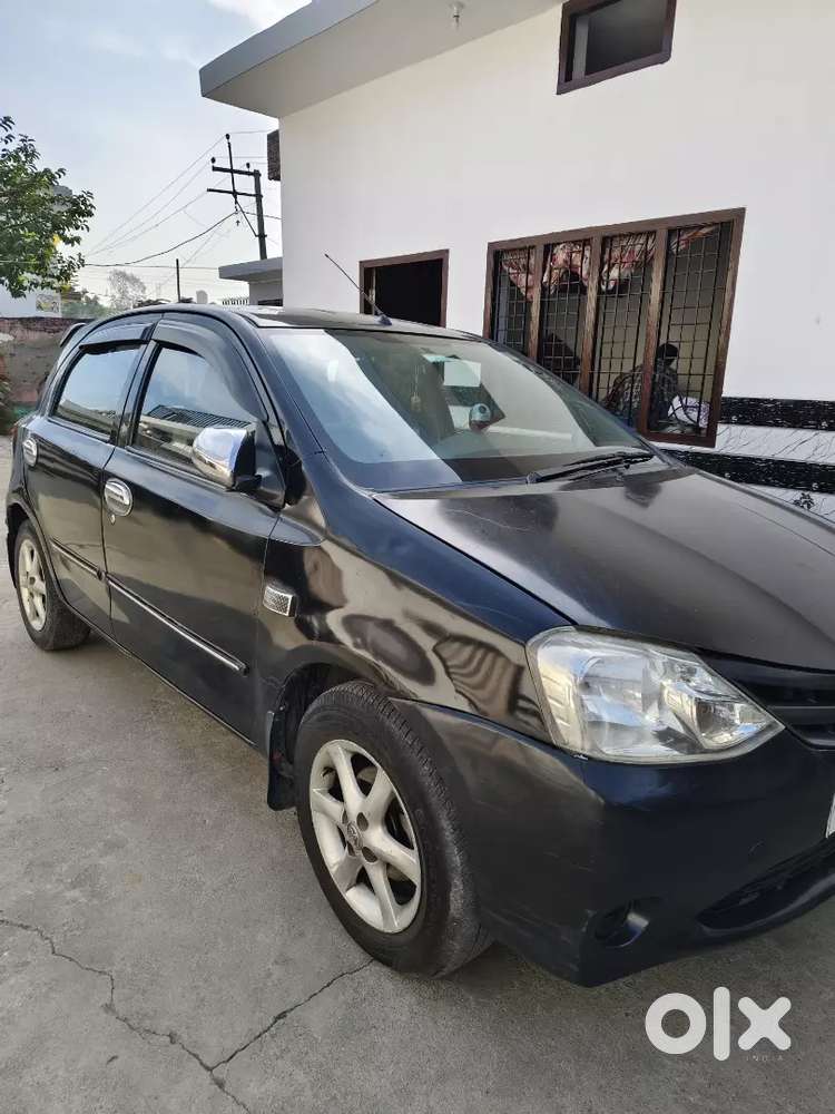 Toyota Etios Liva 2012
