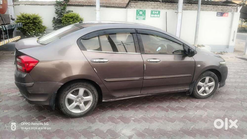 Honda Hybrid Car 2013