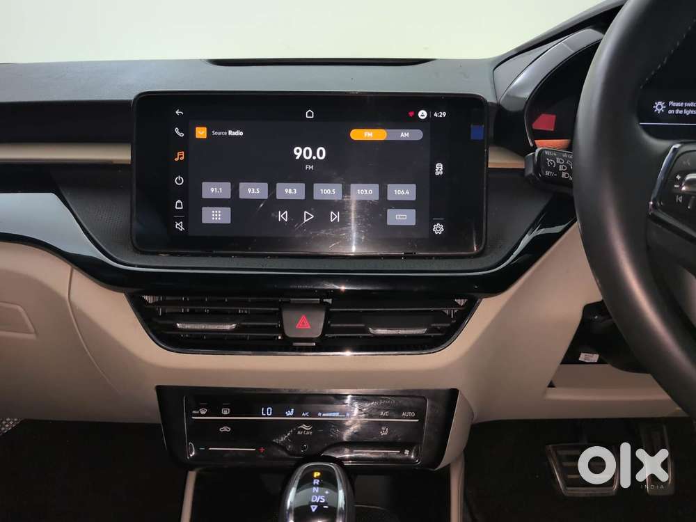 Skoda Slavia Style 1.0l Tsi At, 2022, Petrol
