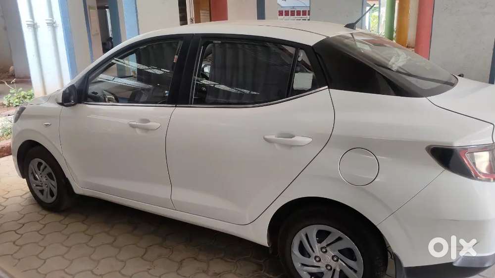 Hyundai Aura 2022 Petrol And Cng 62000 Km Driven A