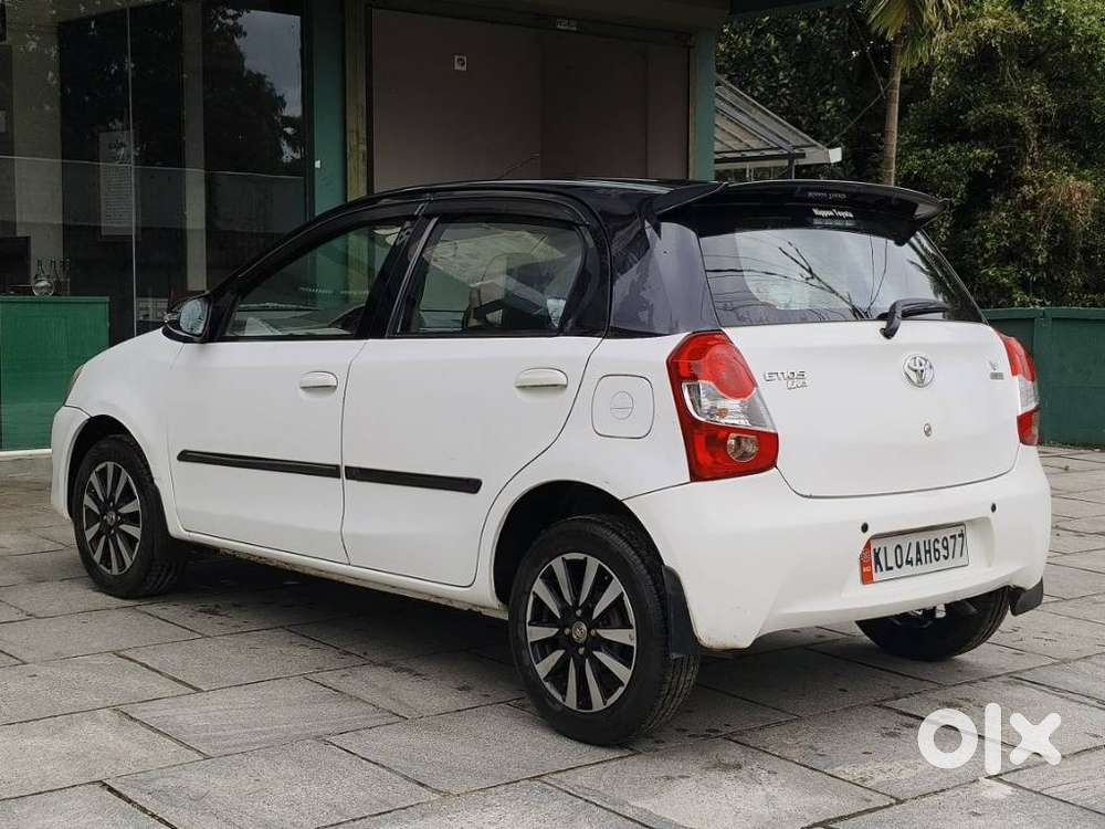 Toyota Etios Liva V Limited Edition, 2015, Petrol