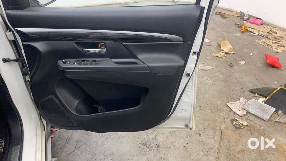 Maruti Suzuki Xl6 Alpha At, 2021, Petrol