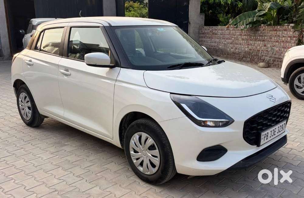 Maruti Suzuki Swift, 2025, Petrol