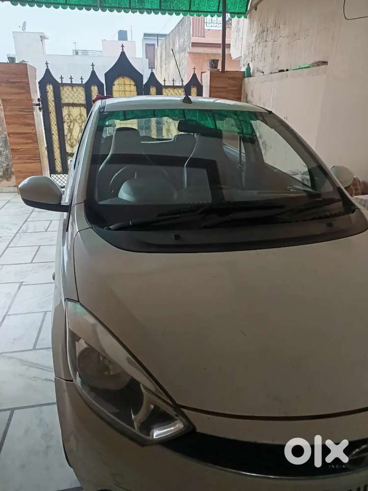 Tata Tiago In Diesel, 25 Ki Average Hai.