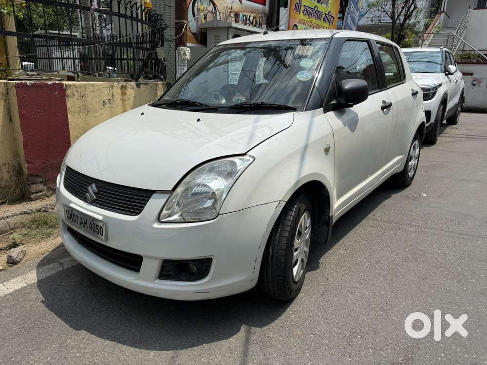 Maruti Suzuki Swift Vxi 1.2 Abs Bs-iv, 2011, Petrol