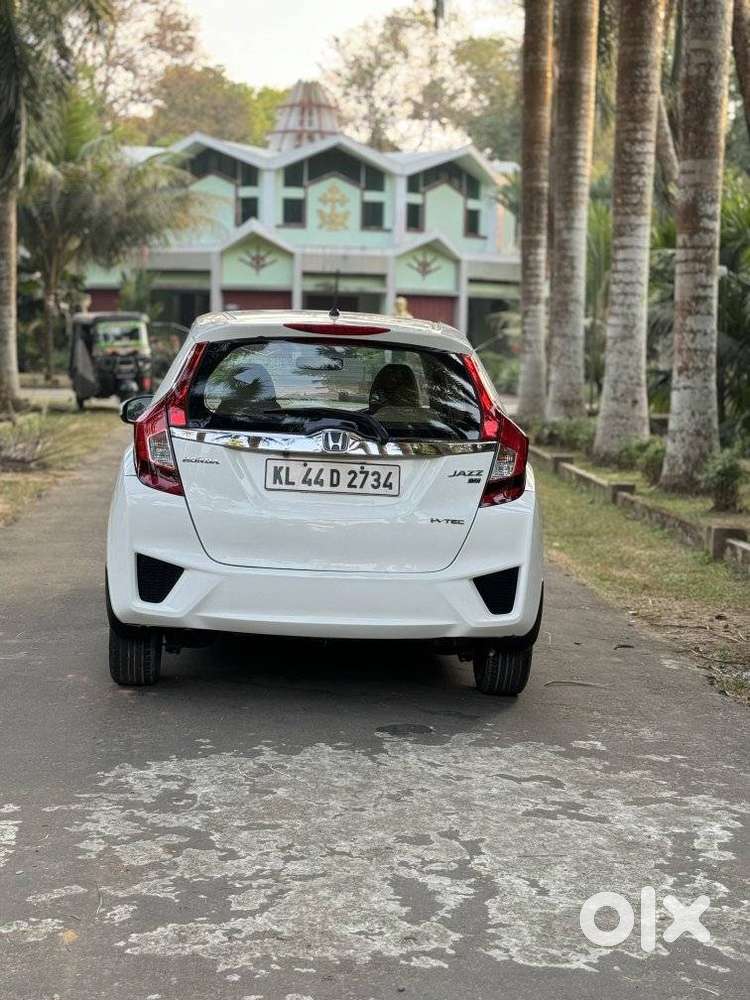 Honda Jazz V Automatic, 2015, Petrol