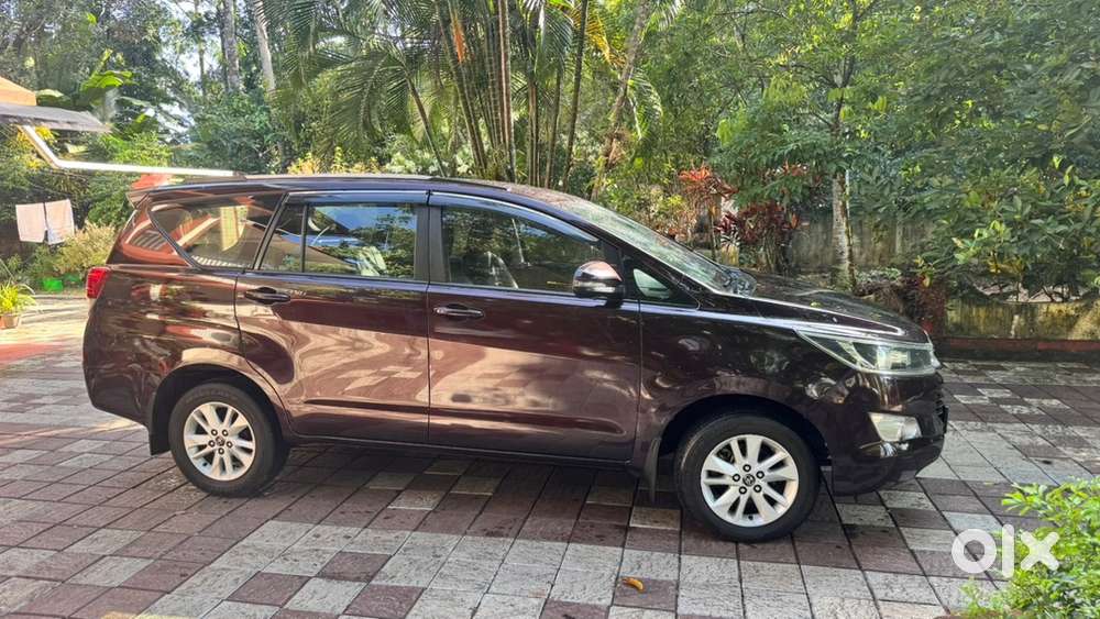 Toyota Innova Crysta 2017