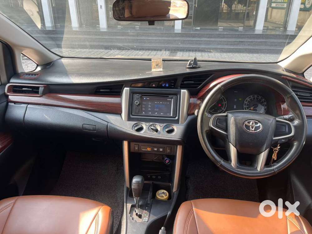Toyota Innova Crysta 2.8 Gx At, 2016, Diesel