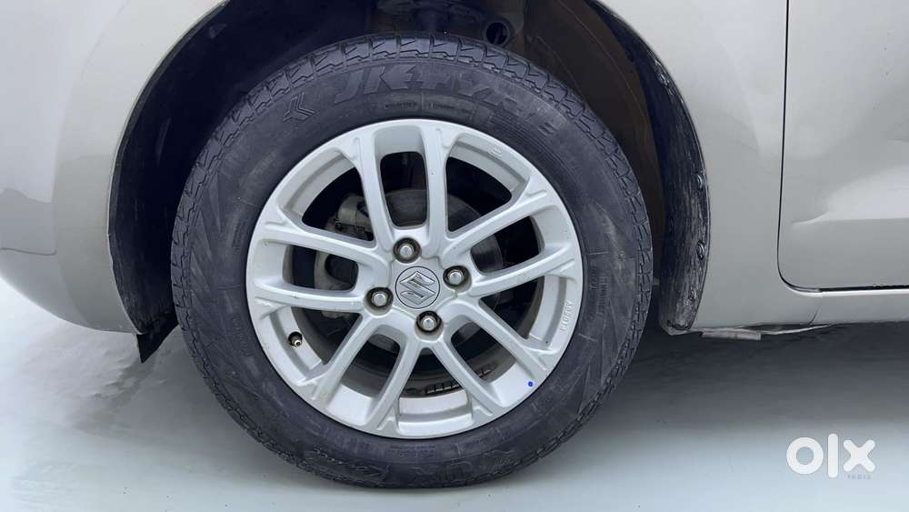 Maruti Suzuki Swift Amt Zxi, 2019, Petrol