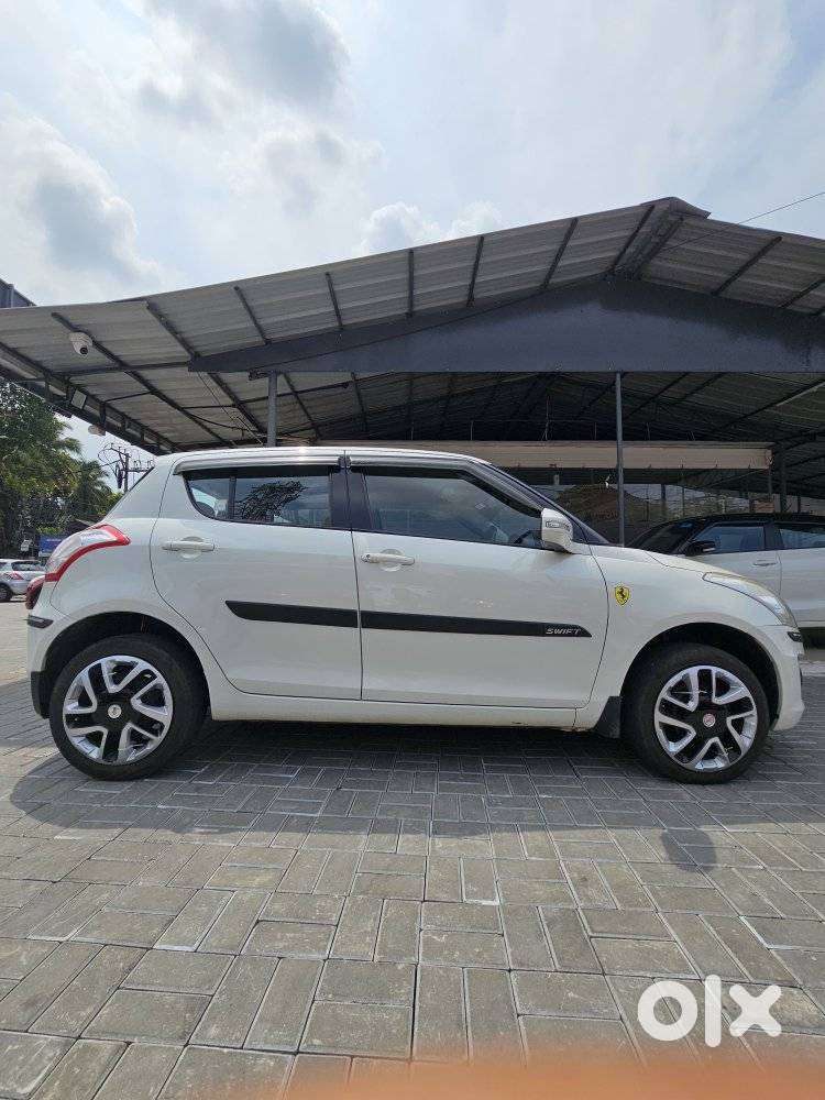 Maruti Suzuki Swift Vxi, 2017, Petrol