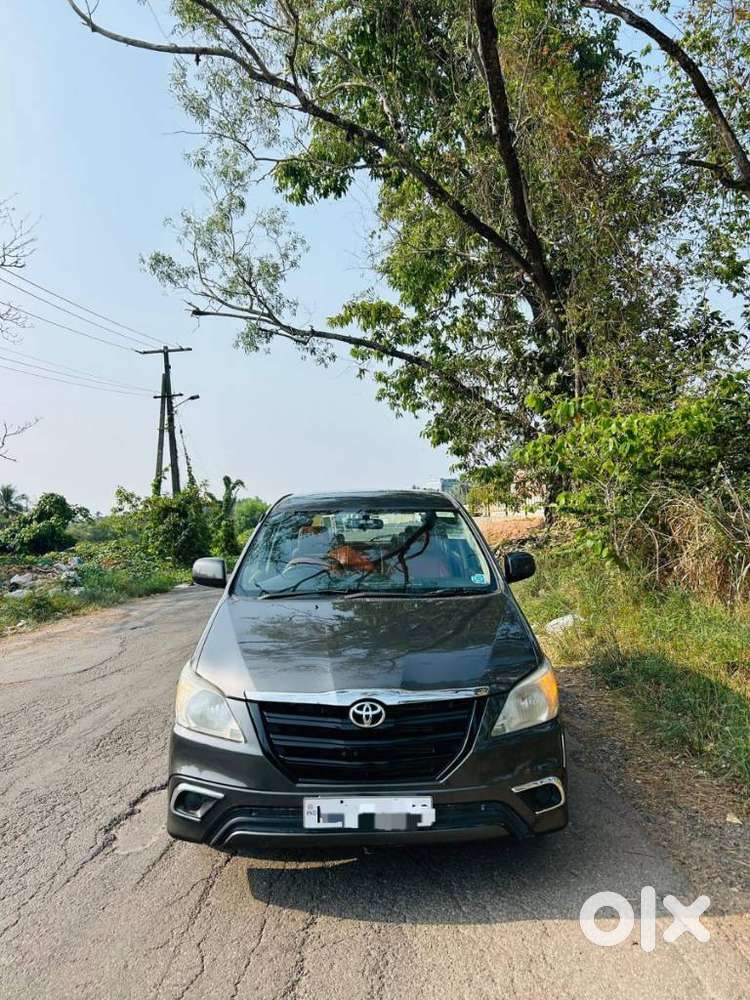 Toyota Innova 2.5 G (diesel) 8 Seater, 2015, Diesel