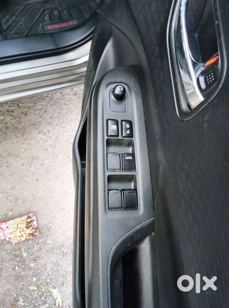 Maruti Suzuki Swift Vxi 1.2 Abs Bs-iv, 2025, Petrol