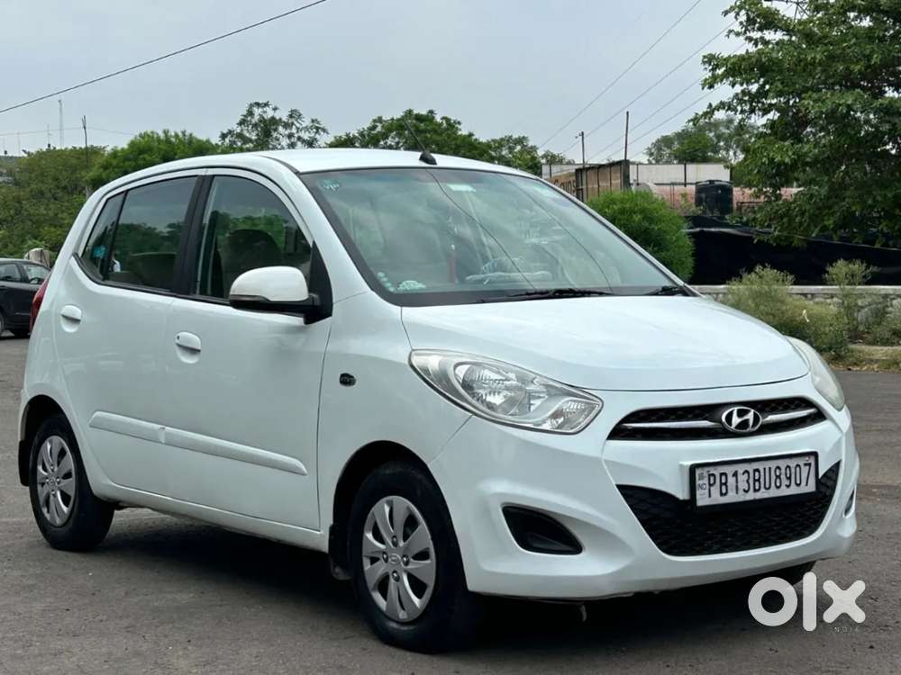 Hyundai I10 Sportz At, 2012, Petrol