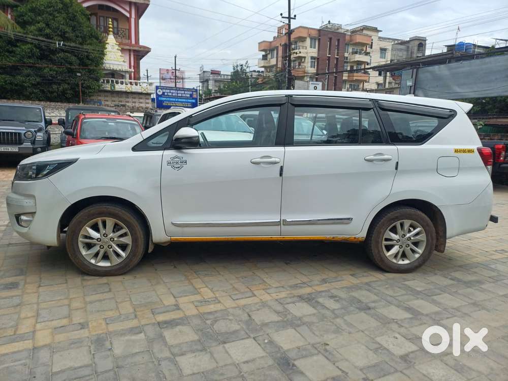 Toyota Innova Crysta 2.4 G Mt 8s, 2024, Diesel