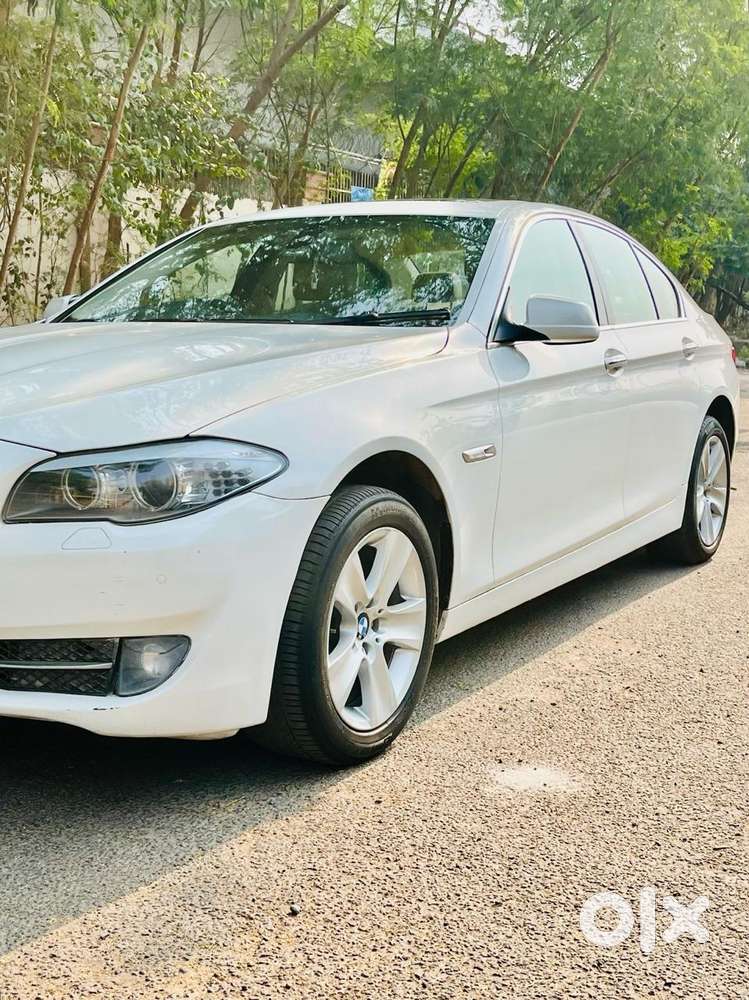 Bmw 5 Series 2.0 520i Luxury Line, 2016, Petrol