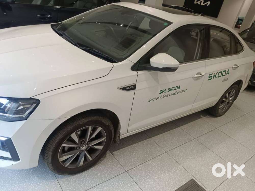Skoda Slavia, 2025, Petrol