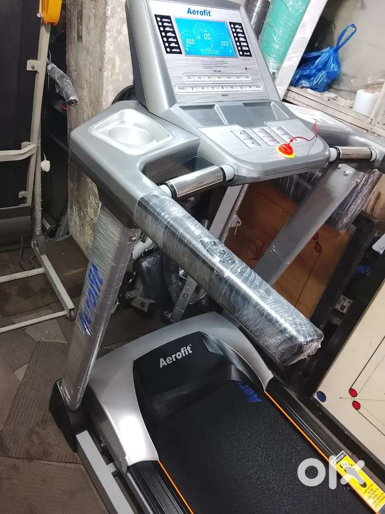 New AEROFIT AF 412 heavy duty double motor treadmill in new condition