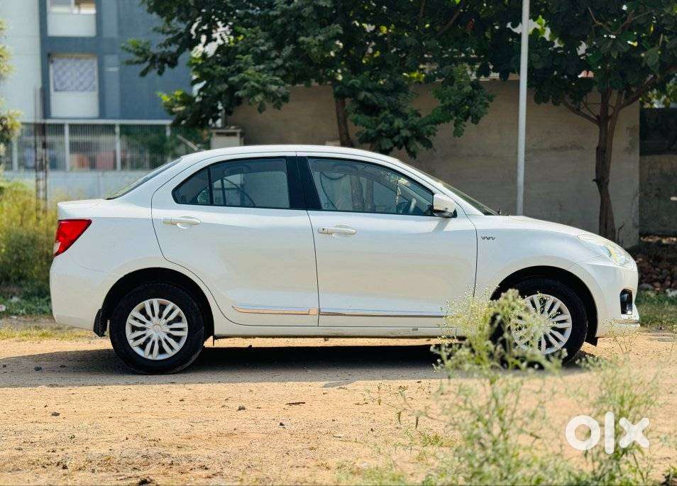 Maruti Suzuki Dzire 1.2 Vxi, 2017, Petrol