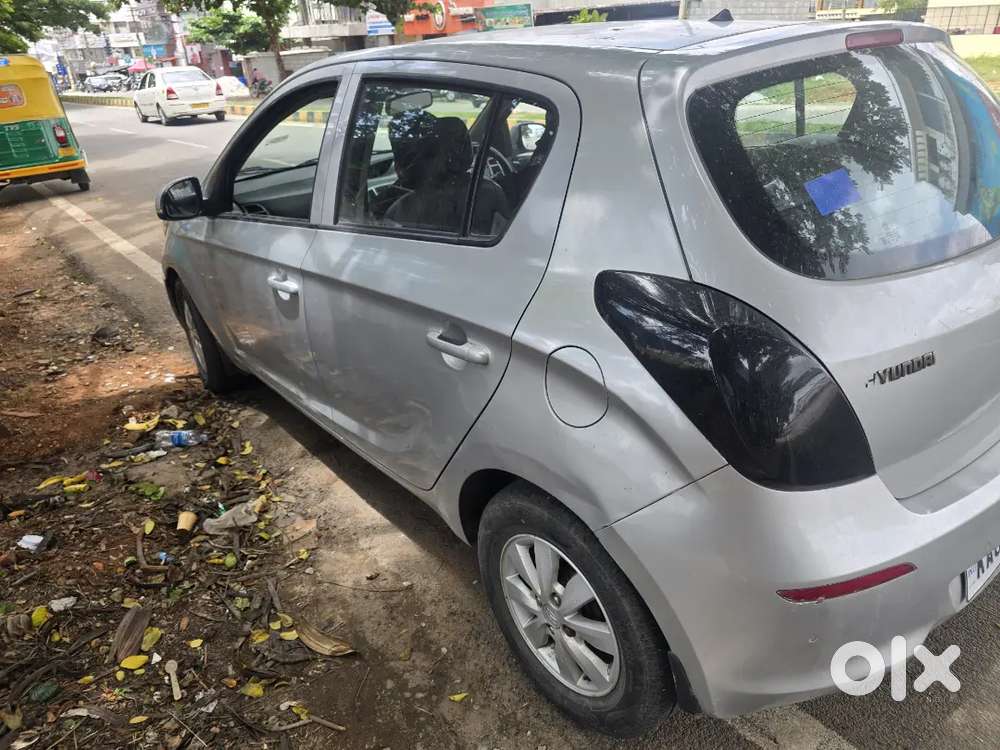 Hyundai I20 2013 Petrol 100000 Km Driven