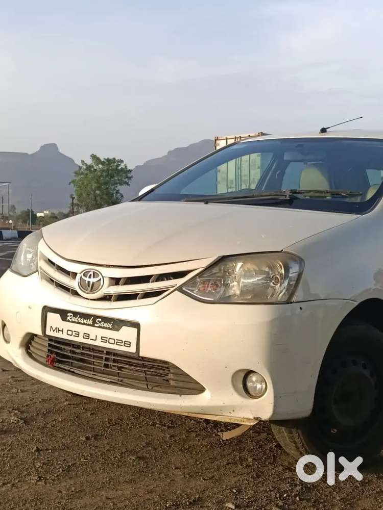 Toyota Etios 1.5 G 2013
