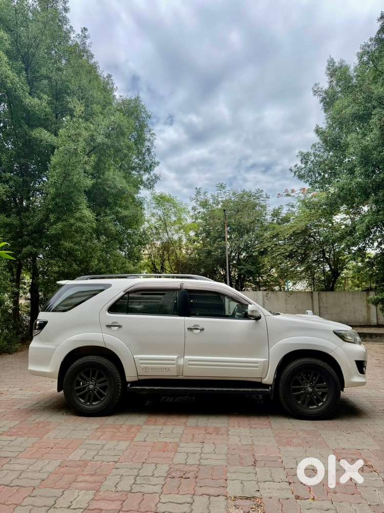 Toyota Fortuner Diesel 2015 Car