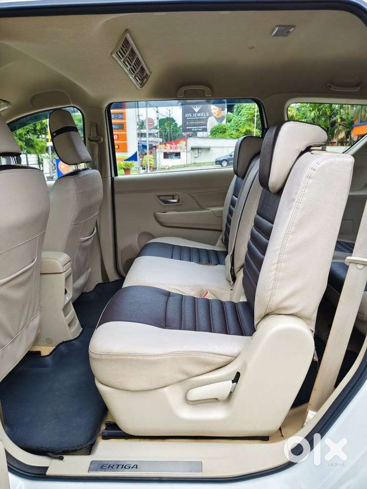 Maruti Suzuki Ertiga Zxi At Petrol, 2020, Petrol
