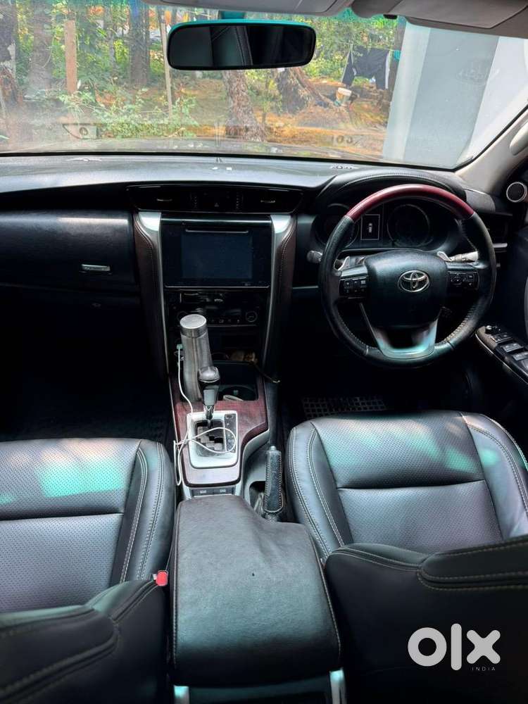 Toyota Fortuner 2017 Diesel 195000 Km Driven
