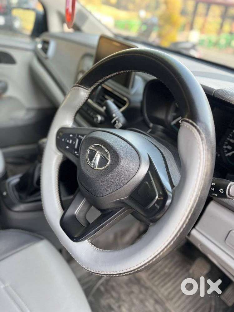 Tata Altroz, 2020, Petrol