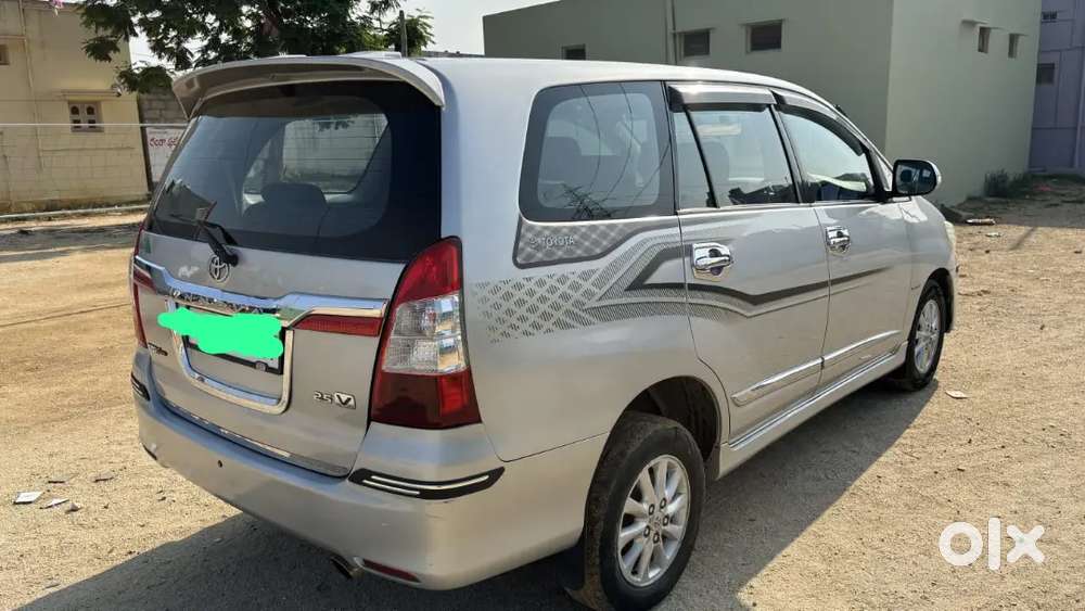 Toyota Innova 2015 Diesel 135000 Km Driven