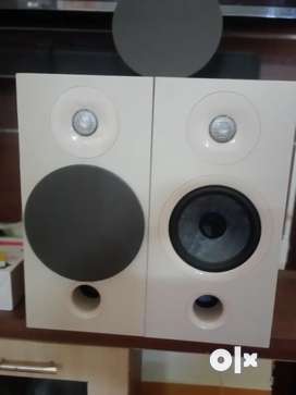 Olx 2024 bookshelf speakers