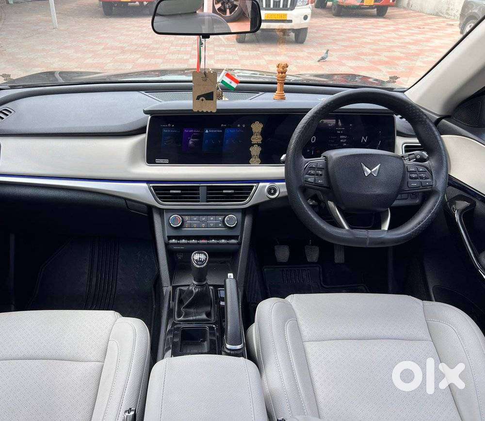 Mahindra Xuv700 2.2 Ax 5 Diesel At 7 Str, 2024, Diesel