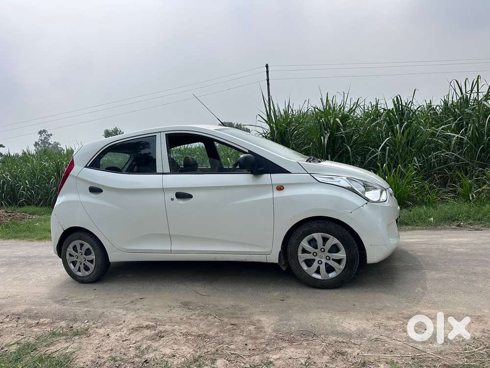 Hyundai Eon Magna + 2016 Petrol Car