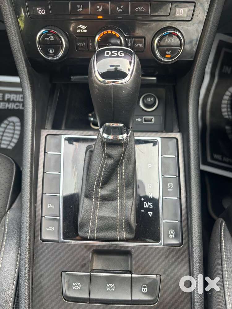 Skoda Superb Sportline 1.8 Tsi At, 2021, Petrol