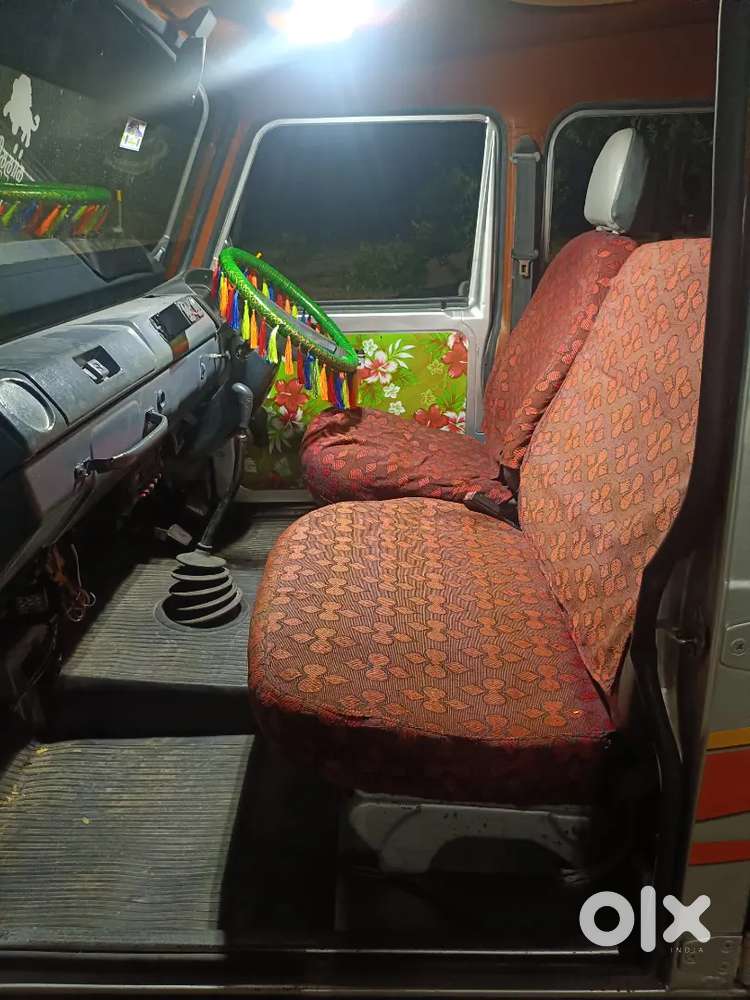 Force Motors Trax 2013